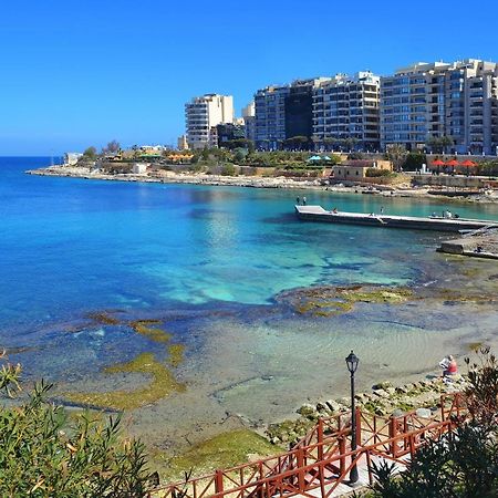 Luxury Apt W/ Side Seaviews And Pool, Top Location Sliema Esterno foto
